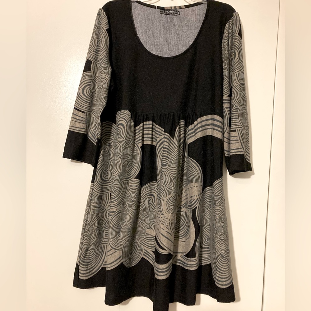 Ice Silk Tunic, size 2XL, black and beige
